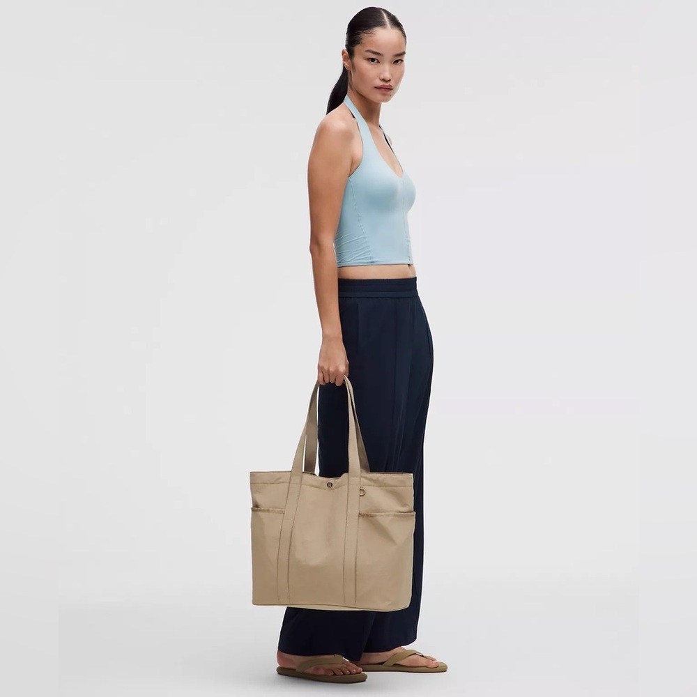 Lululemon Daily Multi-Pocket Tote Bag 20L- Rumble Crumble